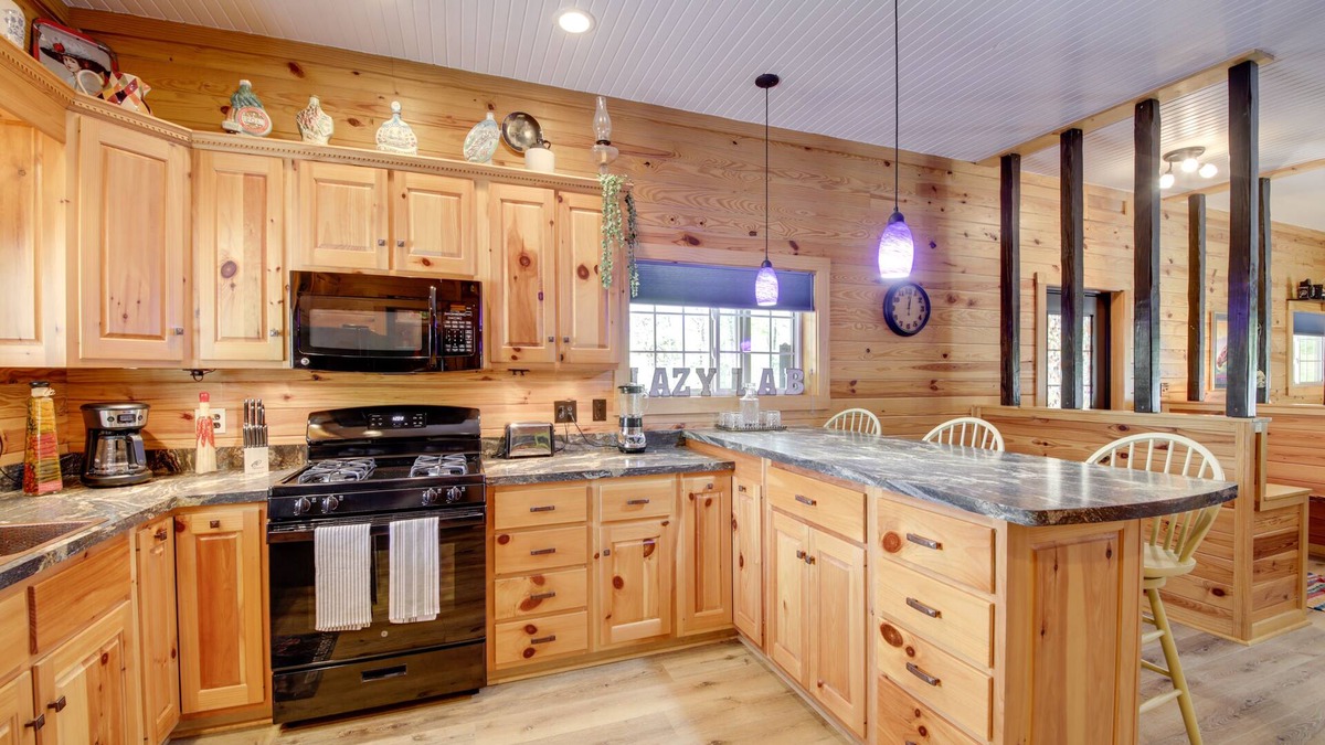 French Lick Cabin | French Lick Cabin w/ Covered Porch & Gas Grill!