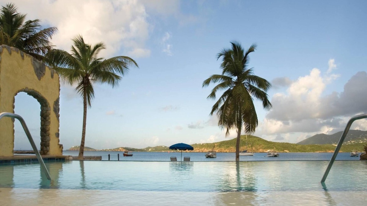 Estate Bakkero Resort | Frenchman's Cove, Great Pool, Beachfront, Fast-Wifi