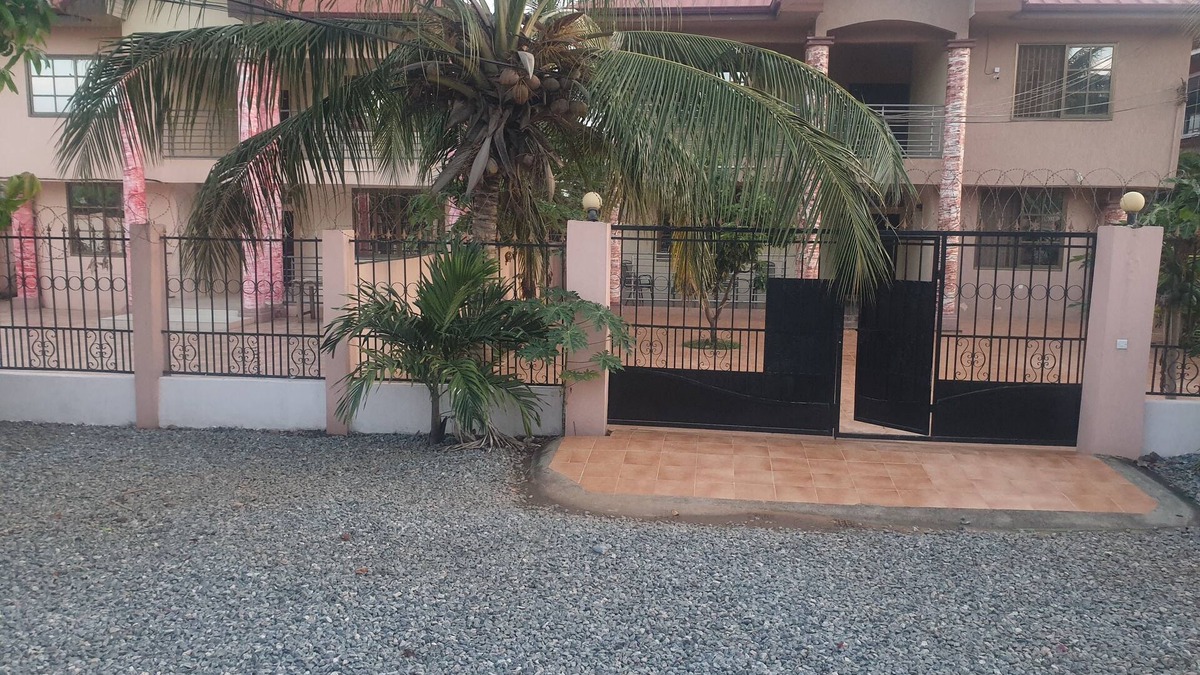Teshie House | Fresh Air Lodge