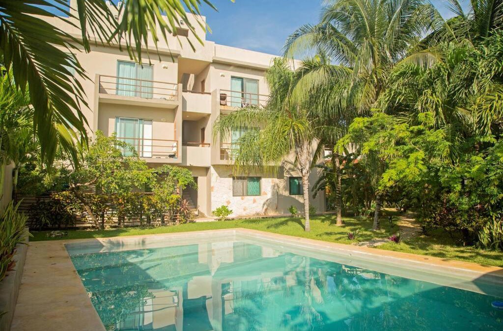 La Veleta Apartment | Fresh and Relax – 1BR Apt + Pool & Garden