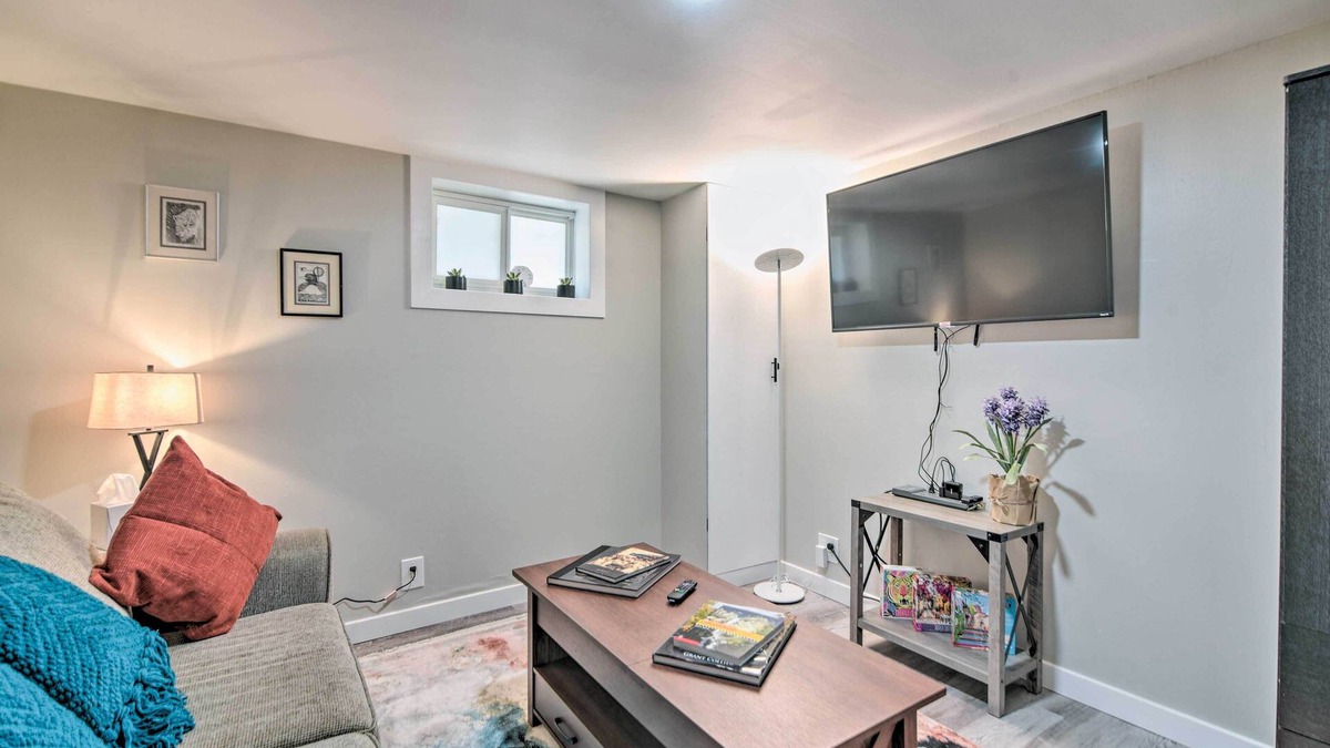 Longmont Apartment | Fresh Downtown Longmont Apartment - Walk to Main!