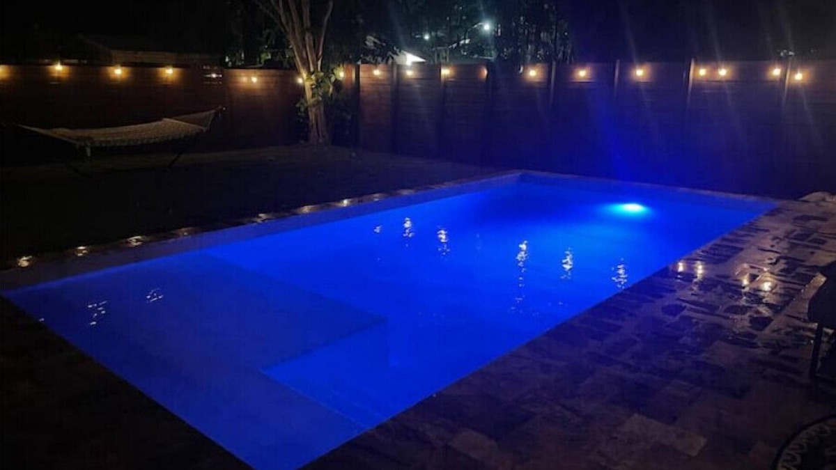 Oakland Park Apartment | Fresh Studio With Pool Close to Beach