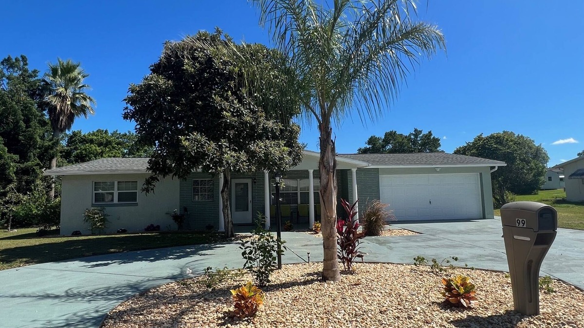 Pine Ridge House | Freshly Renovated Pool Home - Close to Crystal River