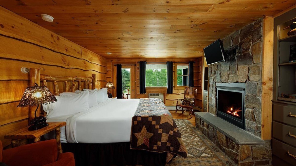 Chestertown Hotel | Friends Lake Inn