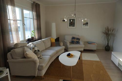 Hastveda Apartment | Friluftens våning