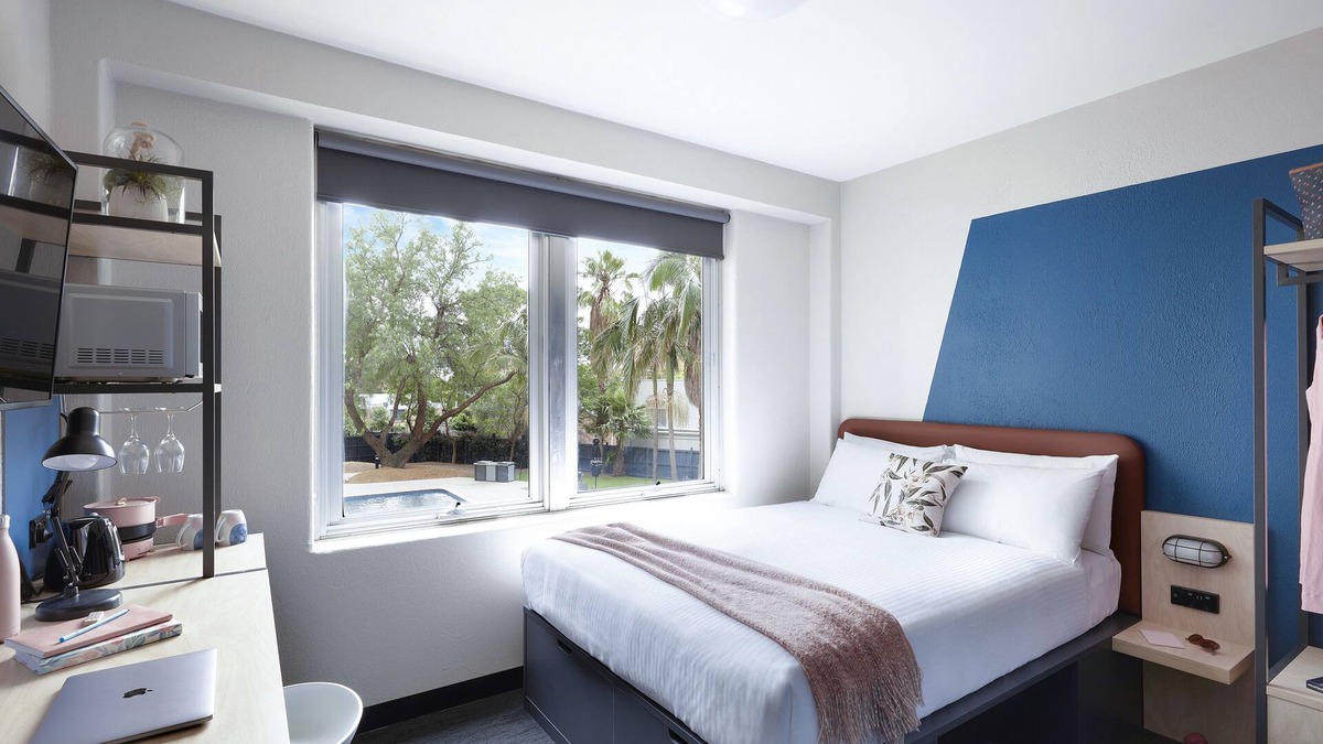 Preston Apartment | From $ 490 a week when you stay for 52 weeks