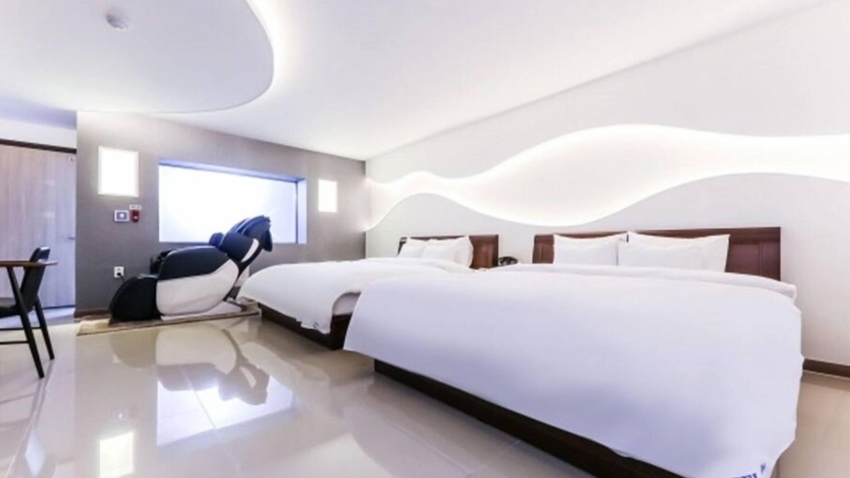 Chinjam Hotel | From H Sum Hotel Yuseong Branch