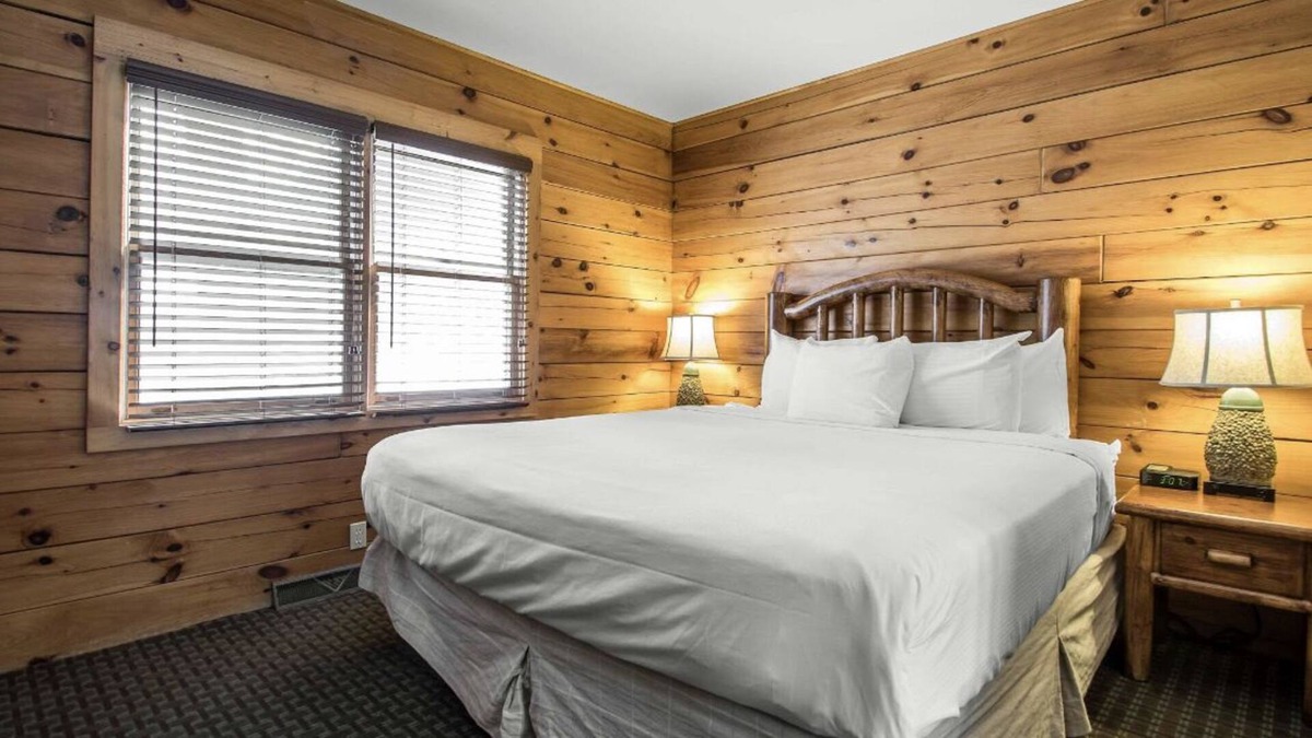 Wisconsin Dells Resort | From March 20 - 26 Resort for 6 in Wisconsin Dells