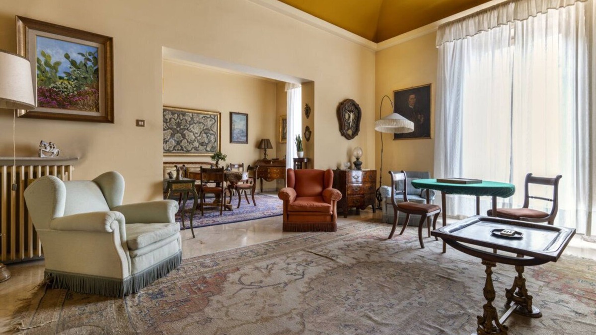 Ruggero Settimo Apartment | From the Baron and Baroness, charm and art's house with terrace