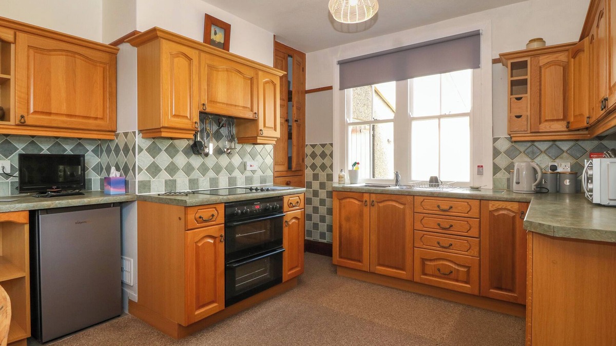 Tudweiliog Cottage | FRON DEG, pet friendly, country holiday cottage in Tudweiliog