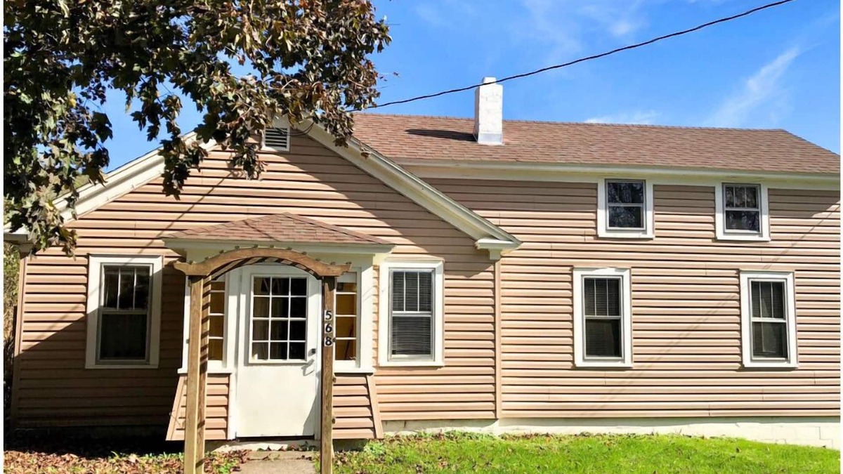 Cooperstown House | "Front Cottage" of Cooperstown Cottages by the Creek - 4 mi to Coop Dreams Park!