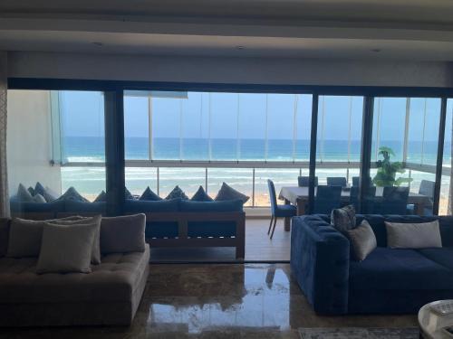 Plage des Nations Apartment | front de mer Plage des nations