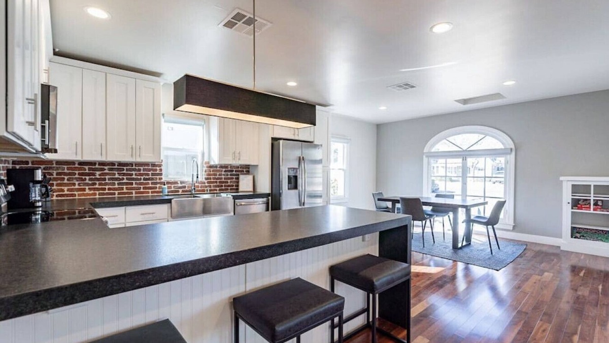 Encanto House | Front House PHX Retreat