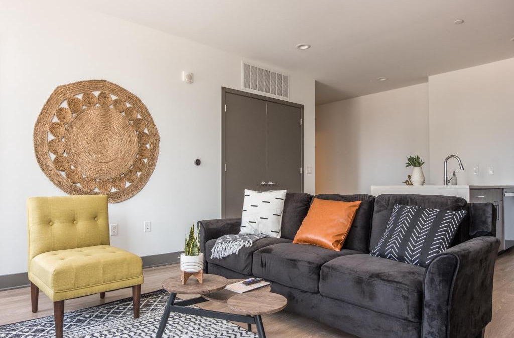 Downtown Kansas City Apartment | FRONTDESK The Grand Apts Downtown Kansas City