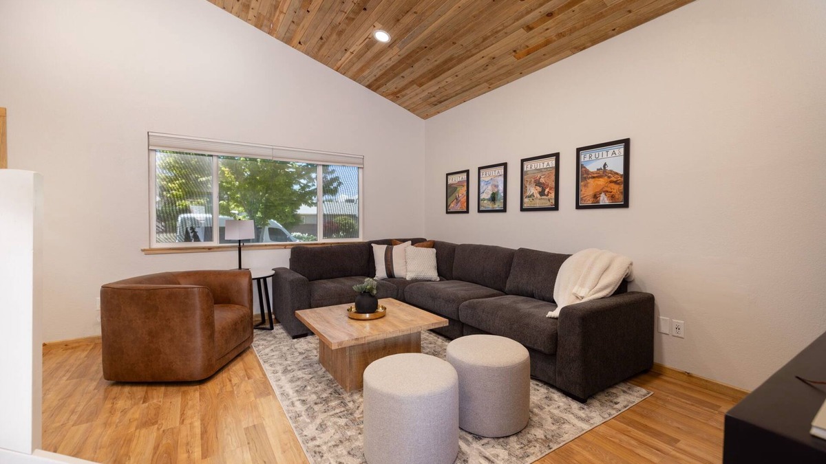 Fruita House | FRUITOPIA! Your 4 bedroom, 2 bath adventure basecamp in downtown Fruita CO