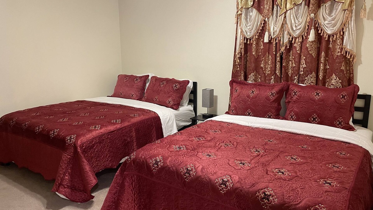 Lawton House | Ft. Sill-5miles,8-Guests, 5-QBED, 2-FBA, Pet Welcome!