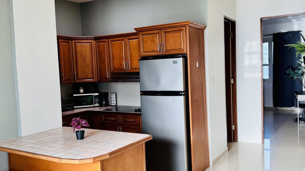 Cerro Gordo Apartment | Full apartment w/Kitchen, A/C, WIFI and 1 min to the Beach
