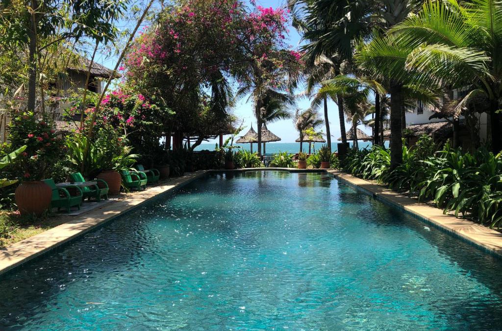 East Ham Tien Beach Resort | Full Moon Beach Resort