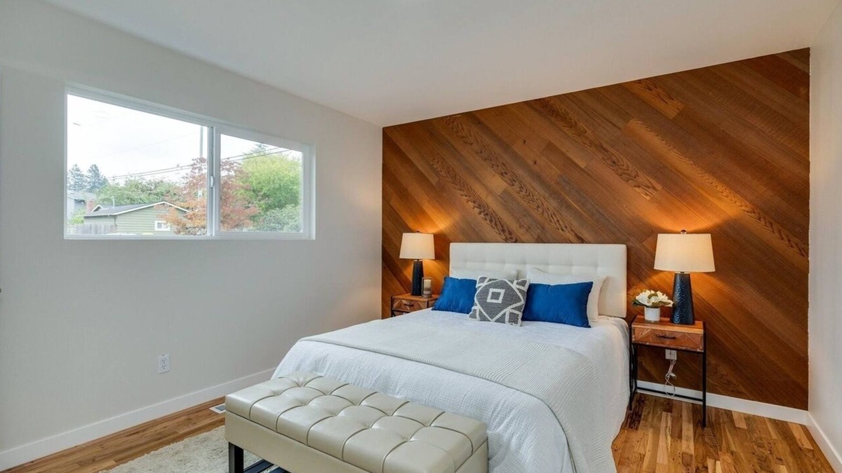 Cedar Hills House | Full remodeled home on 1/3rd Acre! Close to Nike WHQ and central Beaverton.