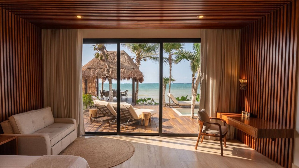 Soliman Bay Villa | Full Service Luxury Beach Villa including chef, chauffeur+