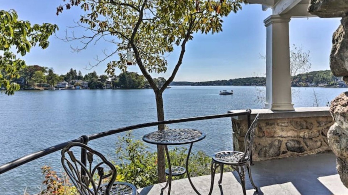 Glasser House | Fully accessible lake-house on its own island.
