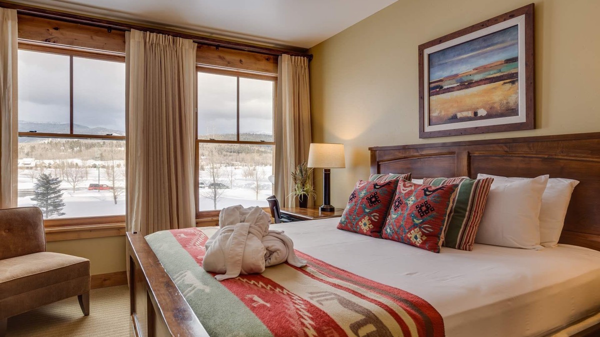 Victor Cabin | Fully appointed suite at The Lodge at Bronze Buffalo Ranch with Resort Amenities