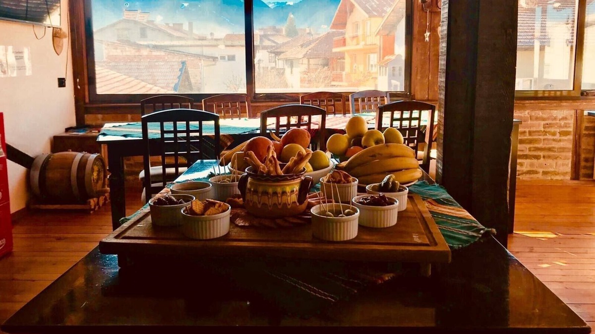 Old Town Ski Chalet | Fully catered chalet, sleeps up to 20! British run by Total Chalets