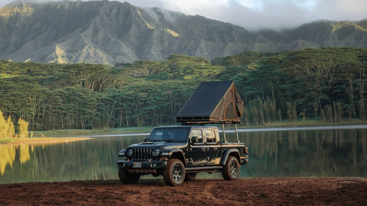 Wailua House | Fully Decked 4WD Jeep Gladiator Mojave!