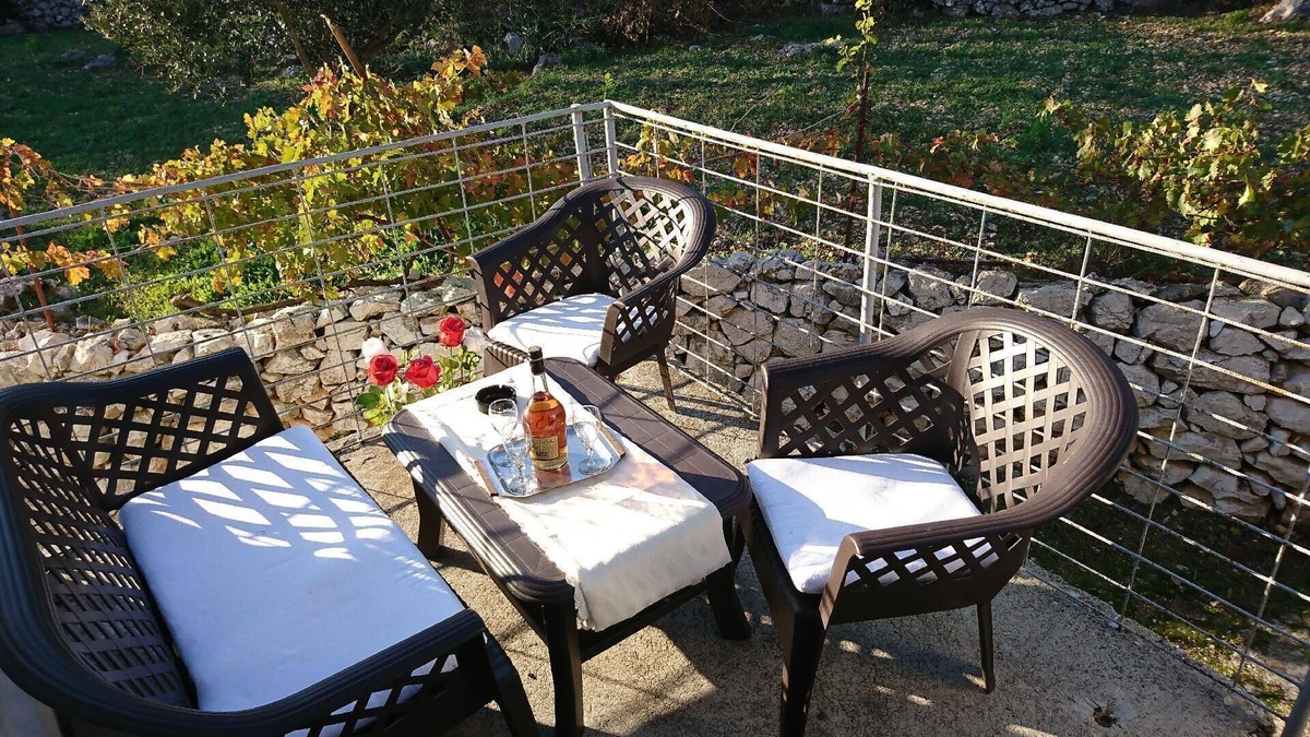 Municipality of Klis House | Fully-detatched house with private sunny terrace