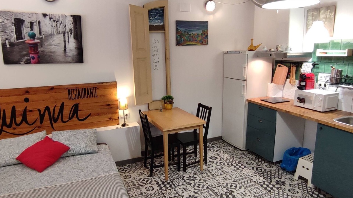 Sant Adria de Besos Apartment | Fully equipped Studio, 15 min. from BCN downtown, 8 min. walk from the beach