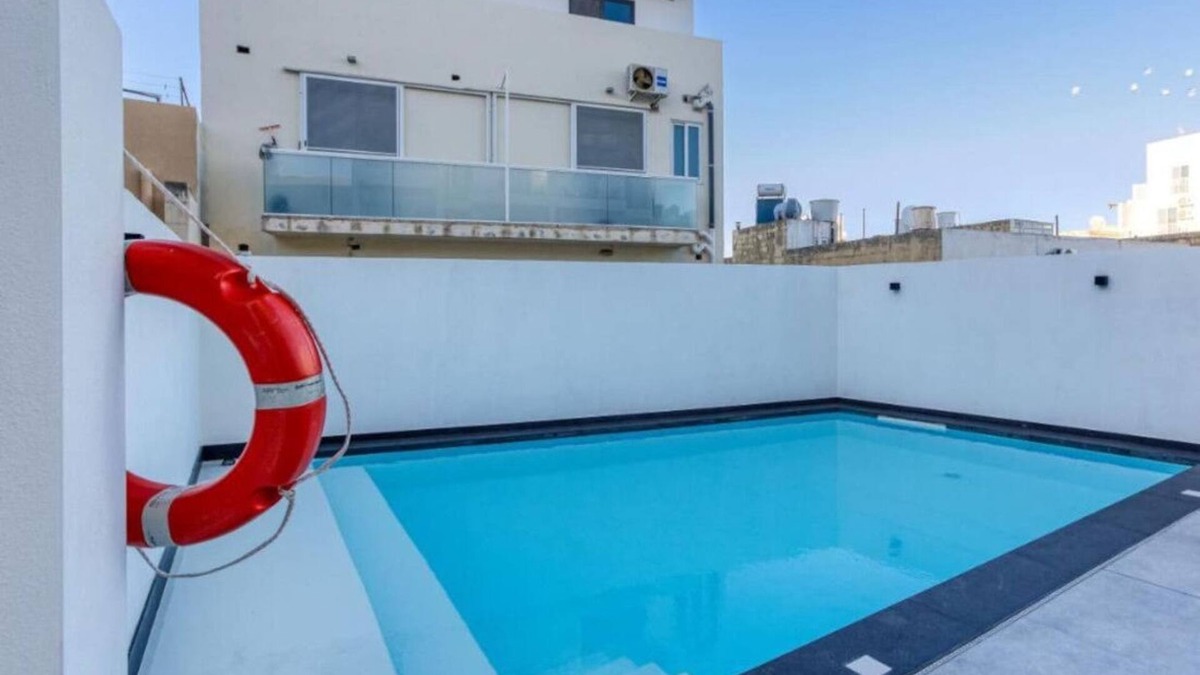 Swieqi Apartment | Fully equipped 1BR Apt with pool access in Swieqi
