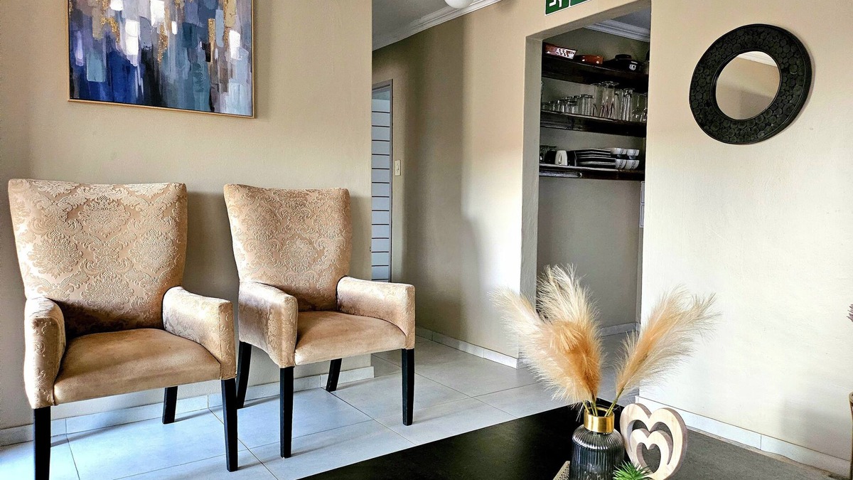Mmabatho House | Fully equipped self-catering house. nTheeHost@1924 - Mahikeng/Mmabatho