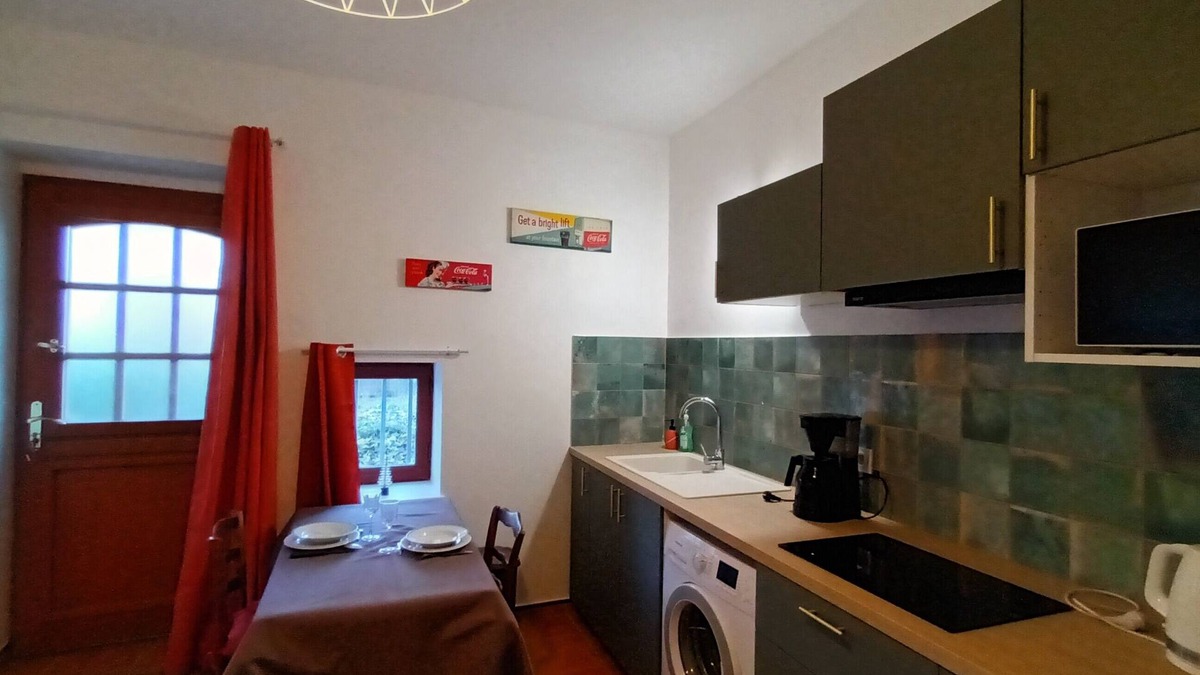 Limas Apartment | Fully equipped studio on garden level