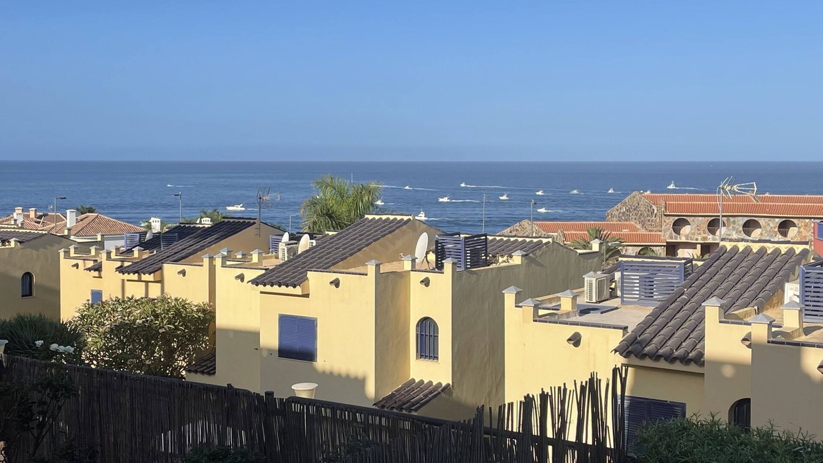 Costa Meloneras House | FULLY RENOVATED 4/6 SQ. FT. HOUSE WITH UNOBSTRUCTED SEA VIEW NEAR THE BEACH