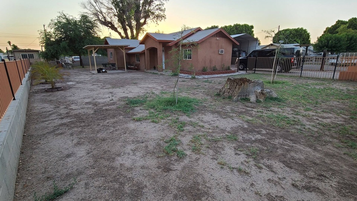 Yuma House | Fully Fenced Yard. Mini Split AC. Private Driveway Parking.