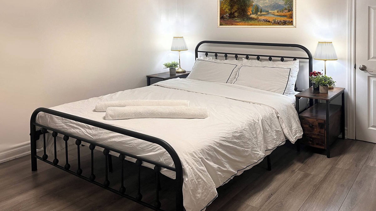 Black Creek House | Fully Furnished Basement Suit