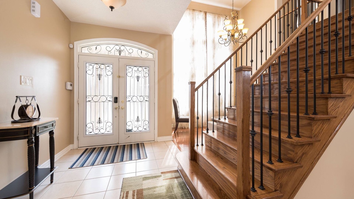 Brampton House | Fully Furnished Executive Home - Brampton (Toronto) Canada