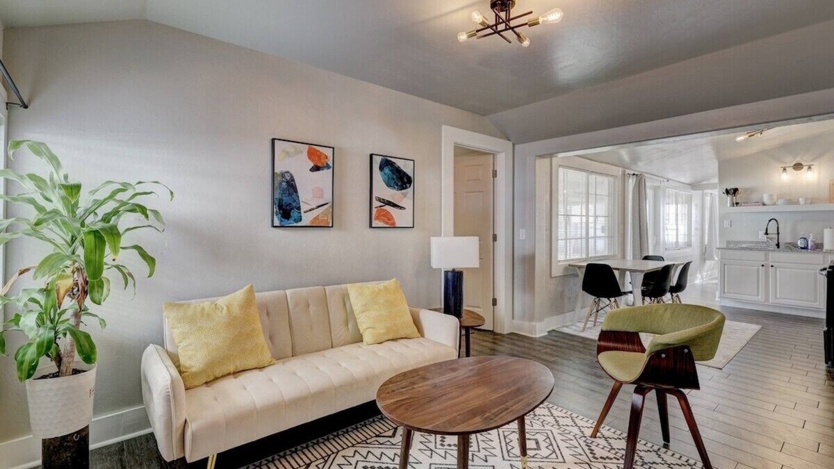Midwest City Apartment | Fully furnished house by Tinker- Kitchen- Center of OKC