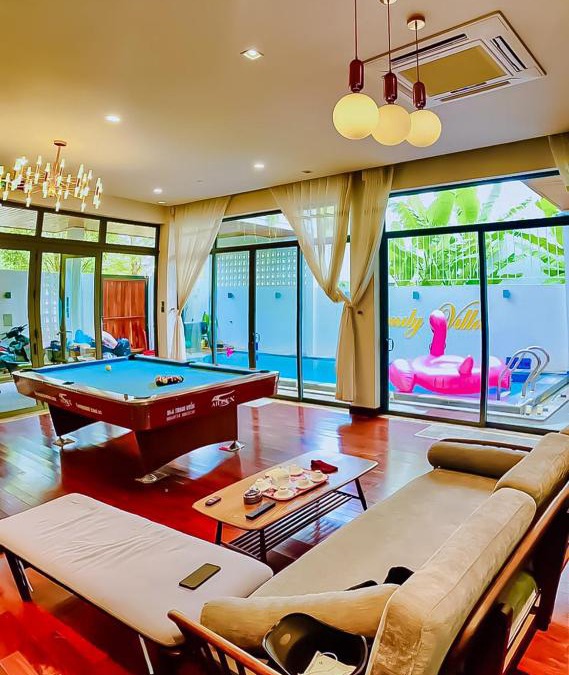 Ngu Hanh Son Villa | Fully furnished luxury villa in Da Nang with an outdoor swimming pool