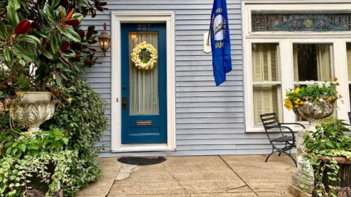 Shelby Park House | Fully Furnished Monthly Home Rental in Old Louisville