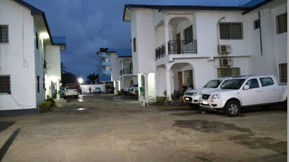 Monrovia House | Fully Furnished & Serviced 1Bed apartment Seventeen