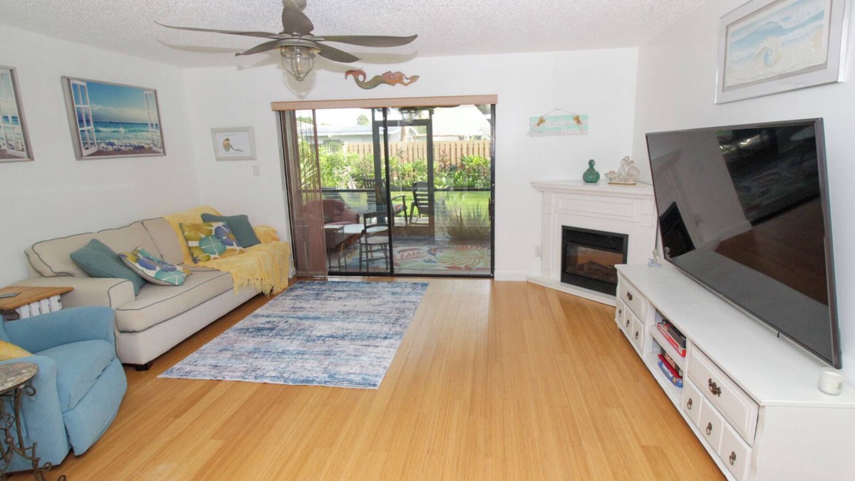Port Canaveral House | Fully furnished townhome with beach equipment, 1 block from the beach access!