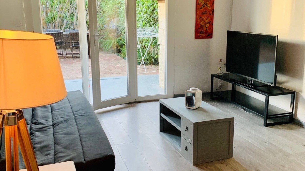 Palavas-les-Flots Apartment | Fully renovated and equipped apartment for seasonal rental in Palavas
