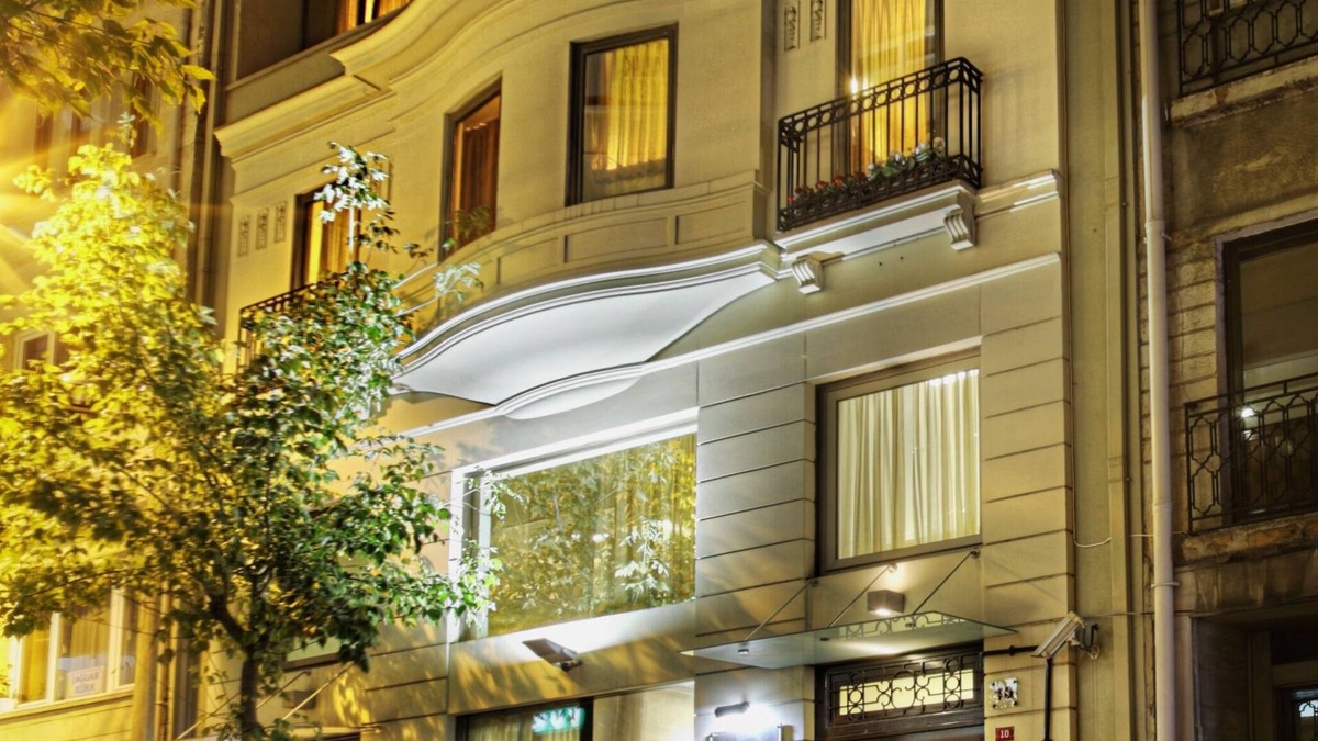 Osmanbey Apartment | Fully Serviced Studio For 2+1 In Nişantaşı, the trendiest area of the city