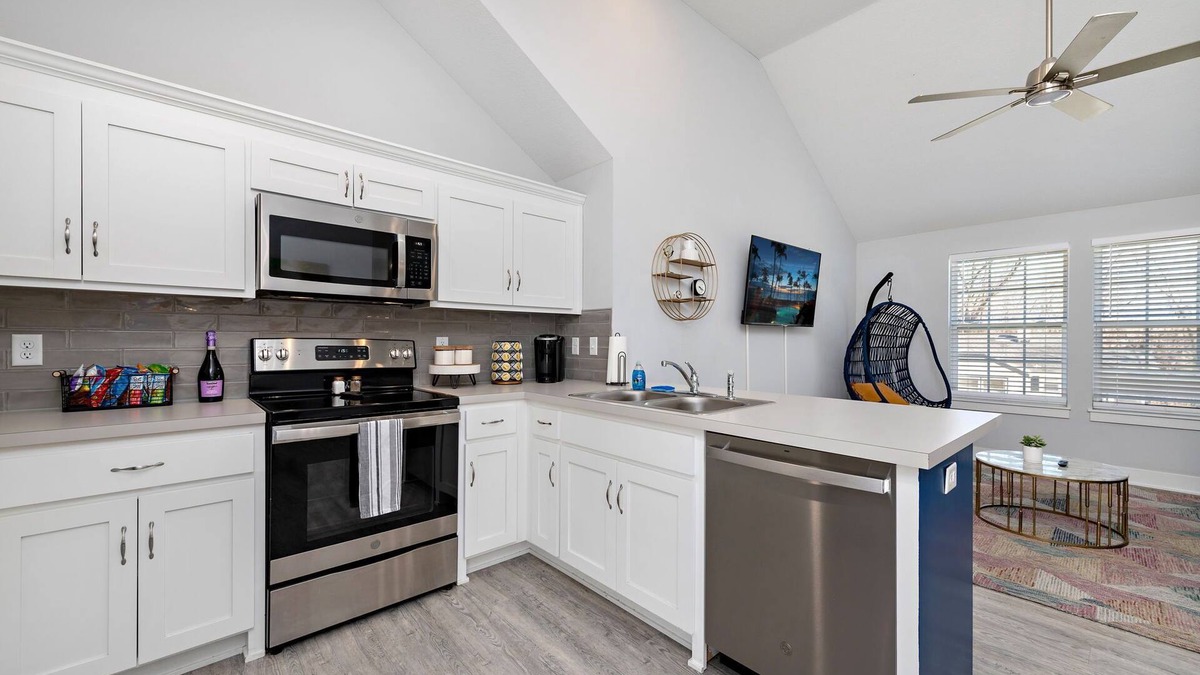 Claycomo House | Fun Haven: Spacious 4BR Retreat Near Worlds of Fun