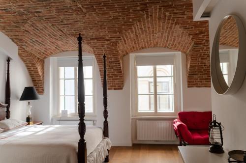 Donji Grad Apartment | Funktastic Old-Town Condo