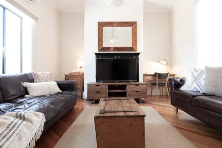 Launceston CBD House | Funky Heritage Home in the City Center