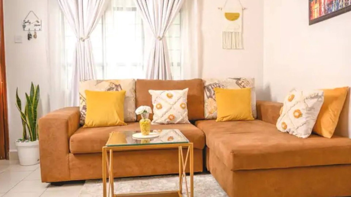 Nairobi West Apartment | Furnished 1 Bedroom Apartment in Nairobi | 15 Mins to CBD | Free WI-FI & Parking
