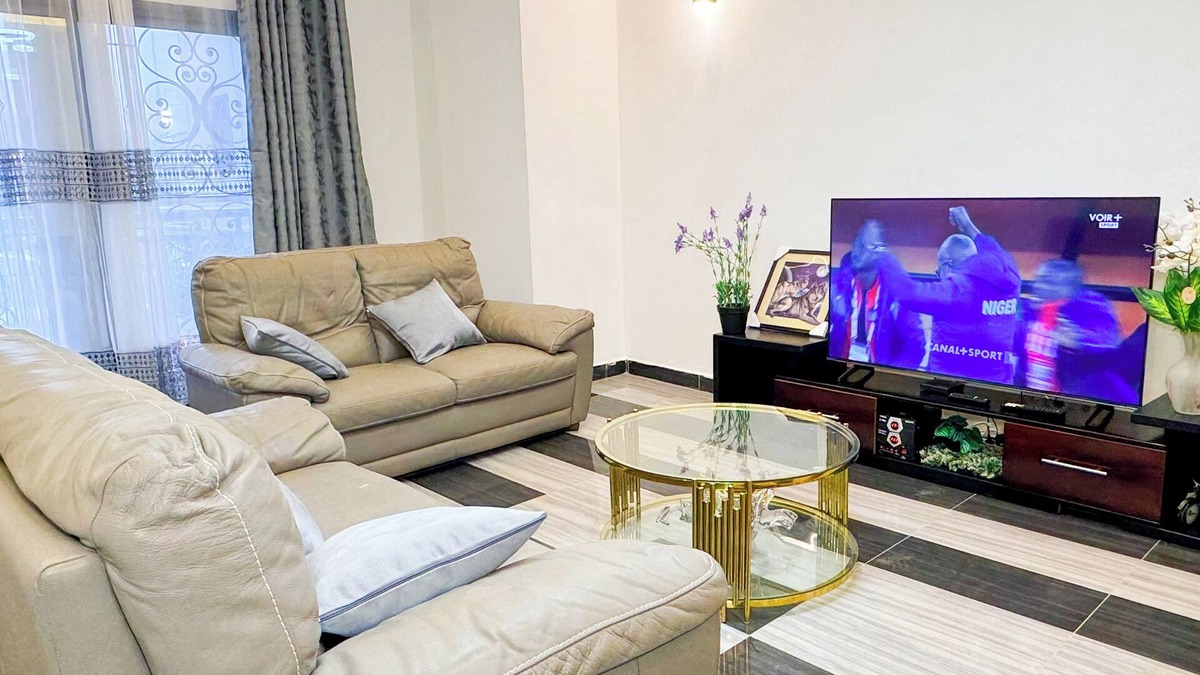 Douala Apartment | Furnished 2-bedroom apartment BONANJO (102). KGV PRESTIGE RESIDENCE (DOUALA)