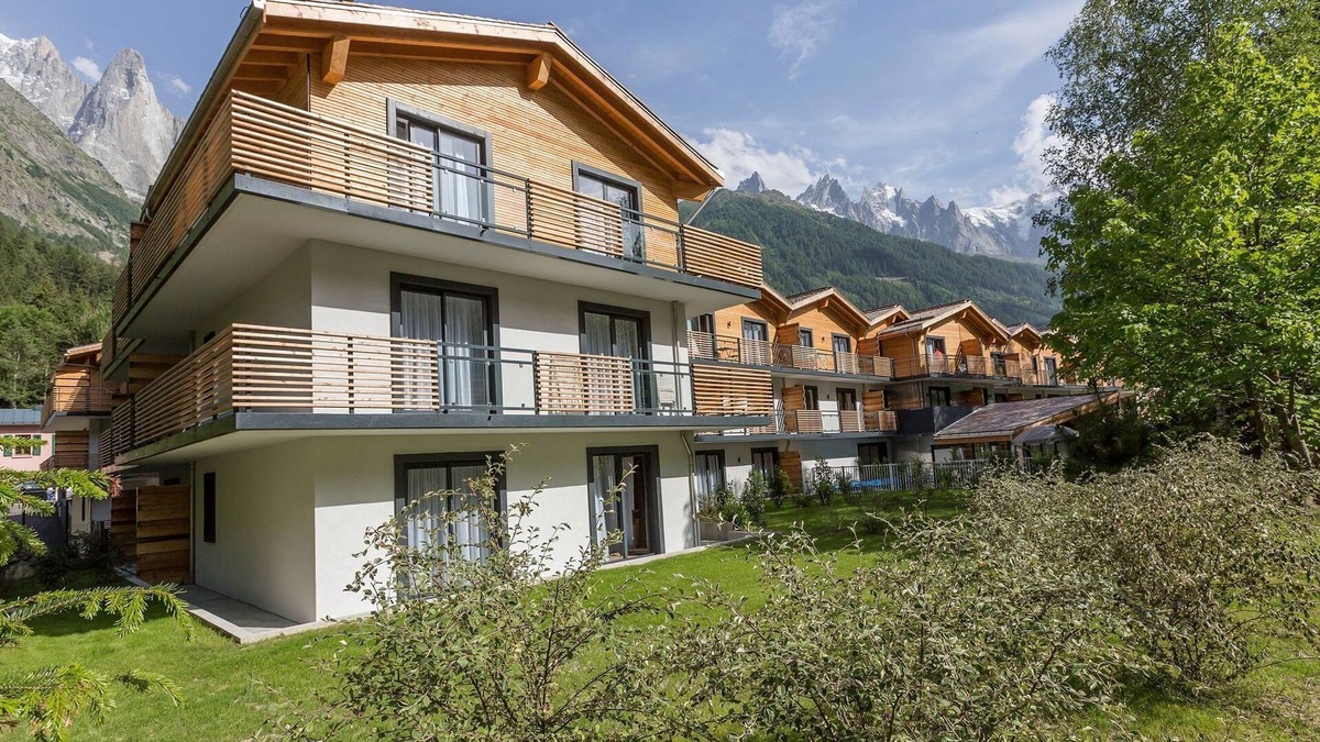 Les Tines Apartment | Furnished Apartment in an attractive town Chamonix